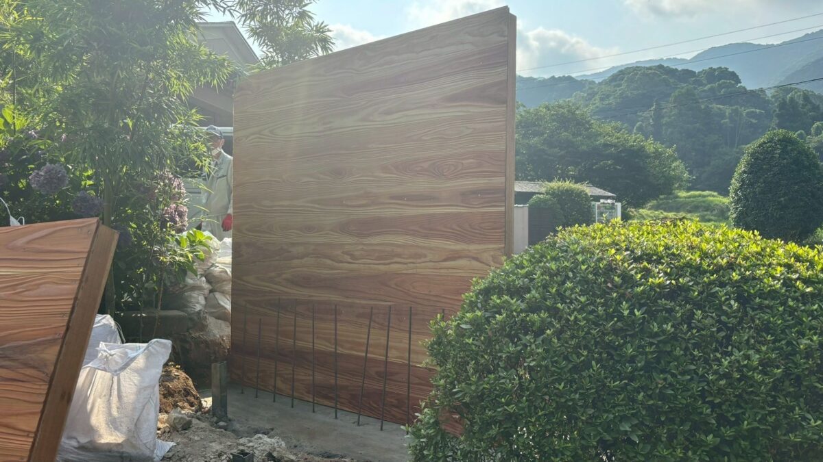4.型枠パネルの建て込み